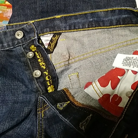 jeans that say lucky you on the fly
